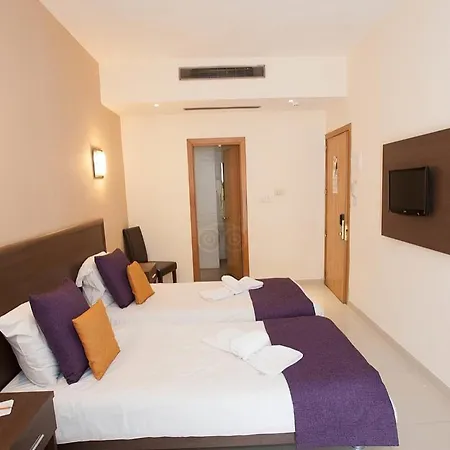 Hotel The Windsor 4*